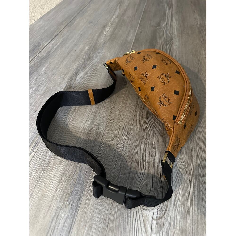 MCM Fursten Belt Bag in Visetos - Picture 5 of 6